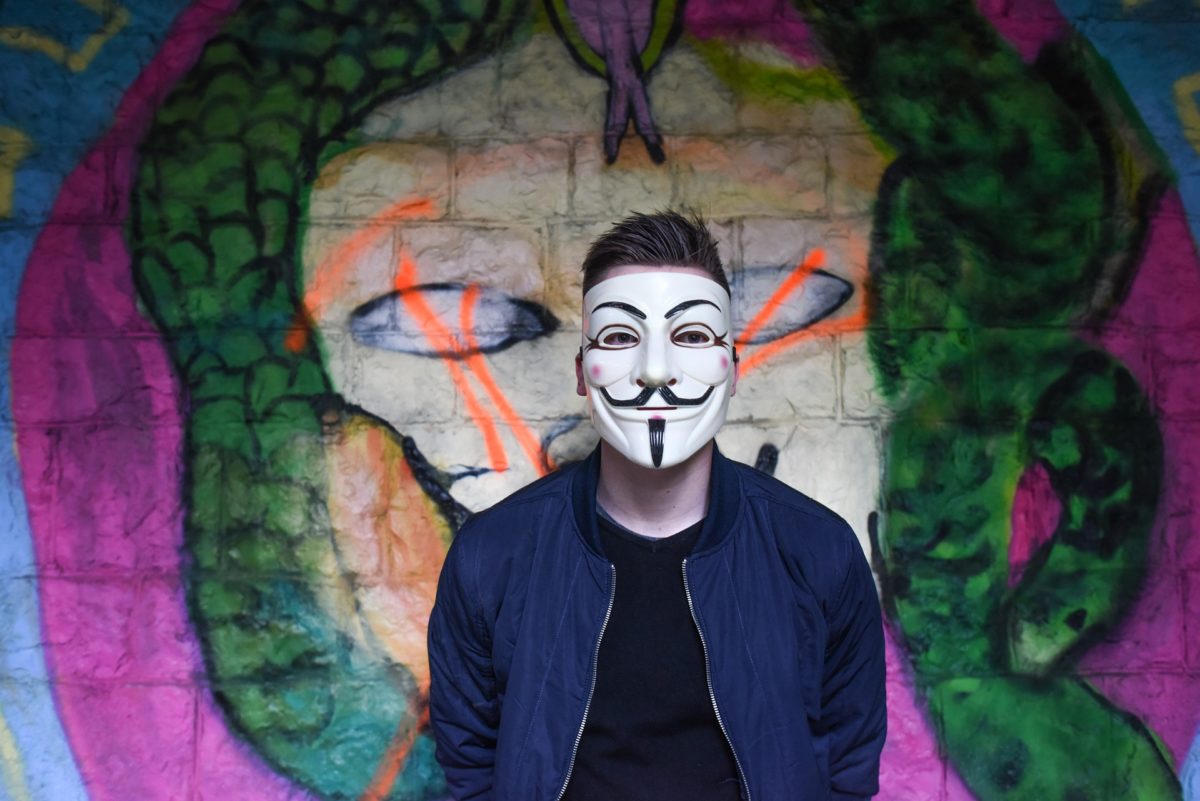 anonymous-1334775_1920