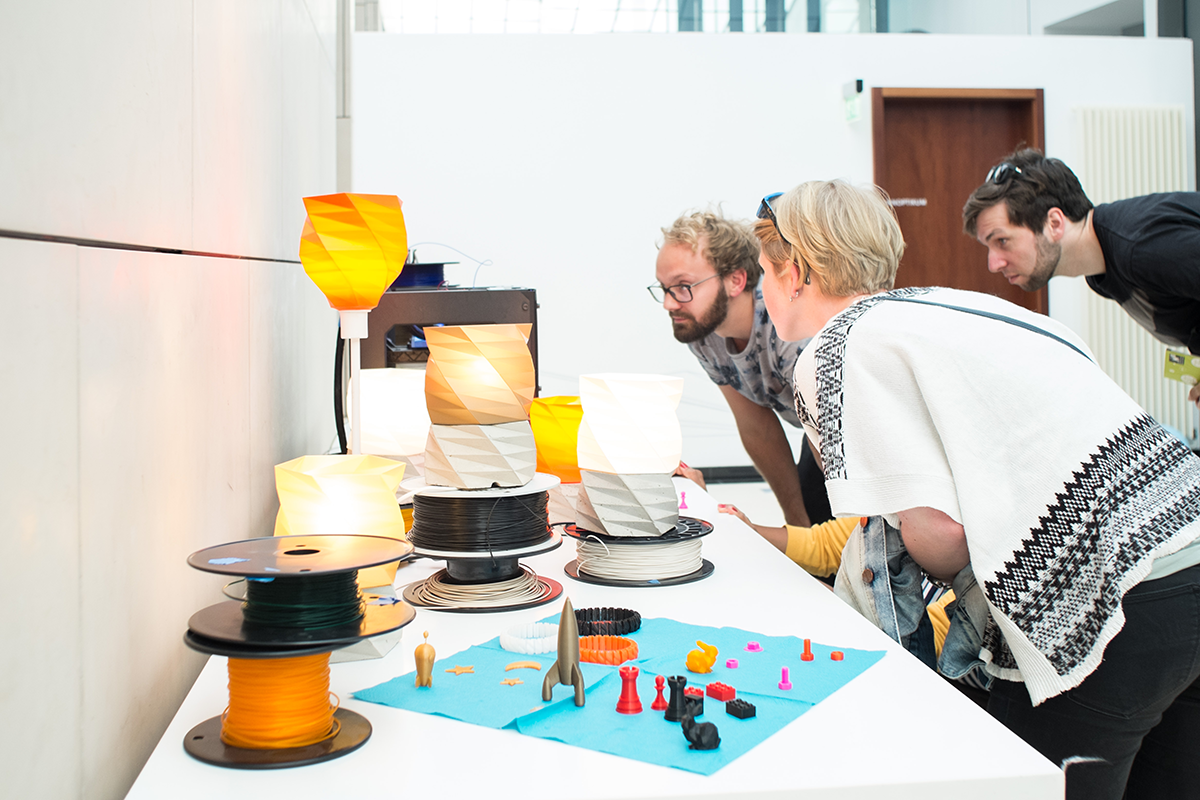 HIIG_LangeNacht_Voelzke-2199 2 3d printing at hiig