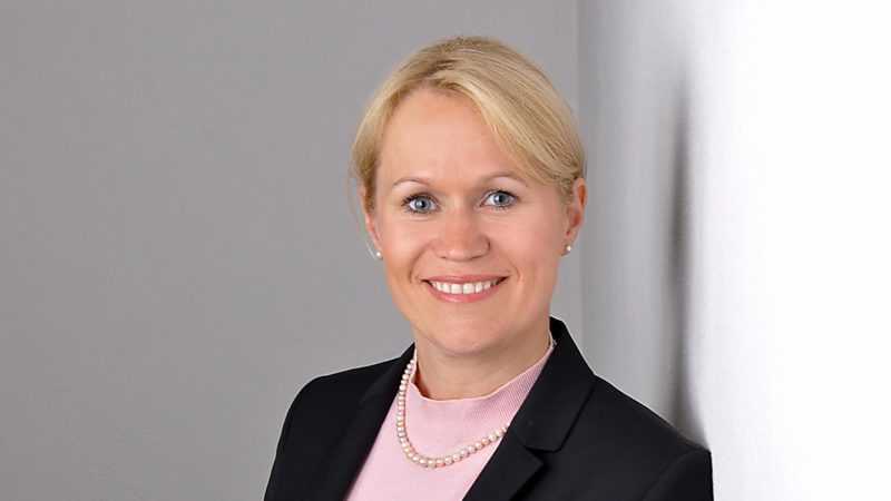 Dr. Julia Schlagholz | HIIG