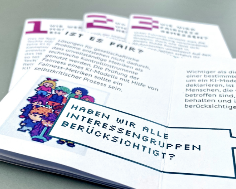 Zines zur Fairness in KI-Systemen AI and Society lab+