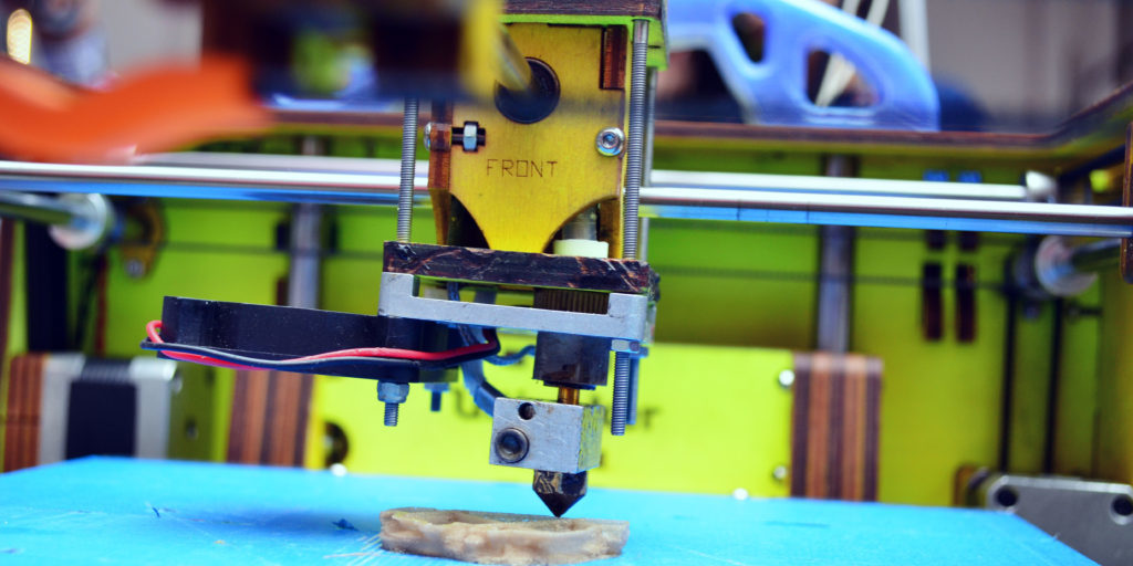 Printing with a 3D printer Printing with a 3D printer
