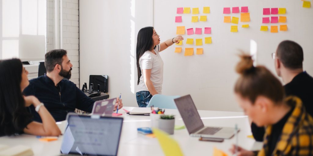 Studentische Mitarbeiter*innen (m/w/d) für das Forschungsprojekt "Gemeinsam Digital" | HIIG Studentische Mitarbeiter*innen (m/w/d) für das Forschungsprojekt "Gemeinsam Digital" | HIIG